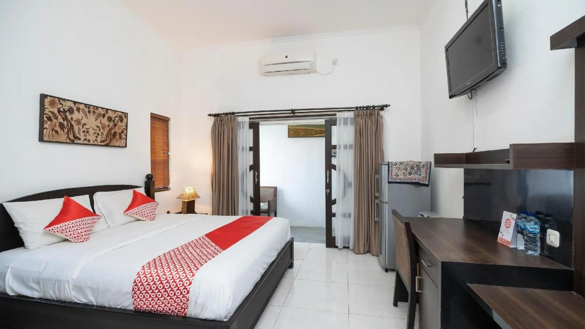 **  Super Oyo 2417 Panen House Hotell Seminyak Indonesien