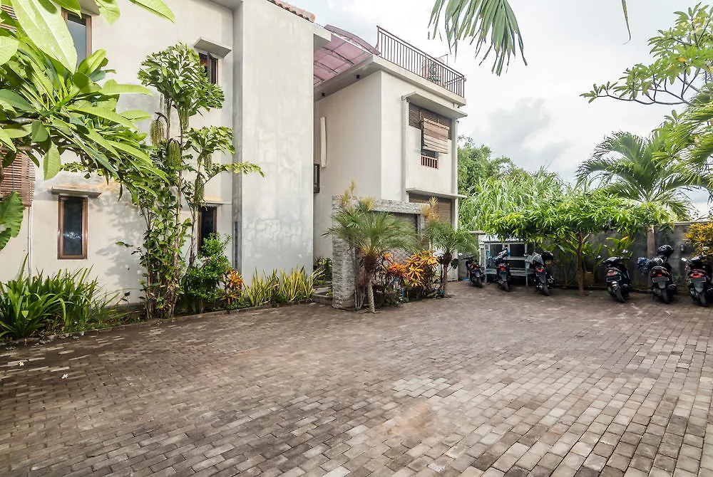 Super Oyo 2417 Panen House Hotel Seminyak